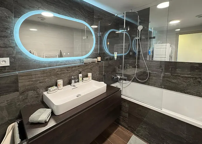 Eurovea Tower Lux 34th Floor Apartament