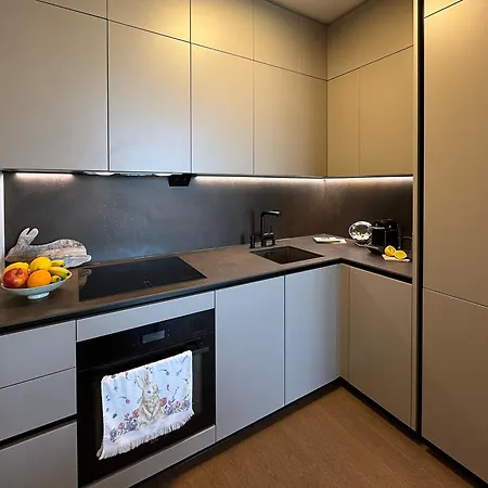 Luxury 34th Floor Eurovea Tower Bratislava