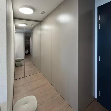 Apartment Luxury 34th Floor Eurovea Tower